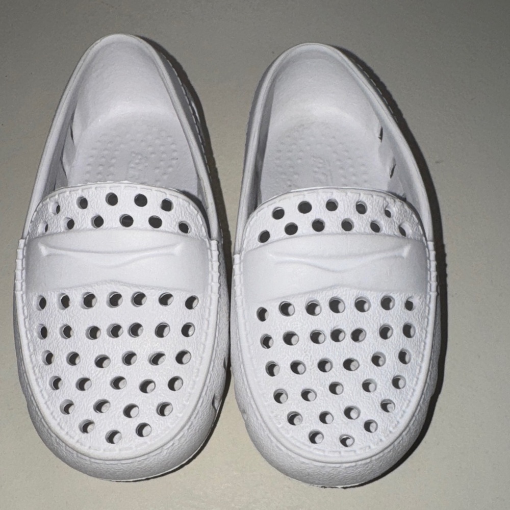 Floaters baby size 4 prodigy driver White driving Water Shoes new - Picture 2 of 8